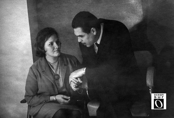 Enero de 1966. Aleida y el Che caracterizados como Josefina y Ramón, en (foto: Che)