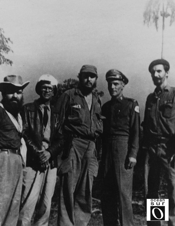 El Comandante Fidel en un encuentro con funcionarios de la Cruz Roja Internacional y la cubana